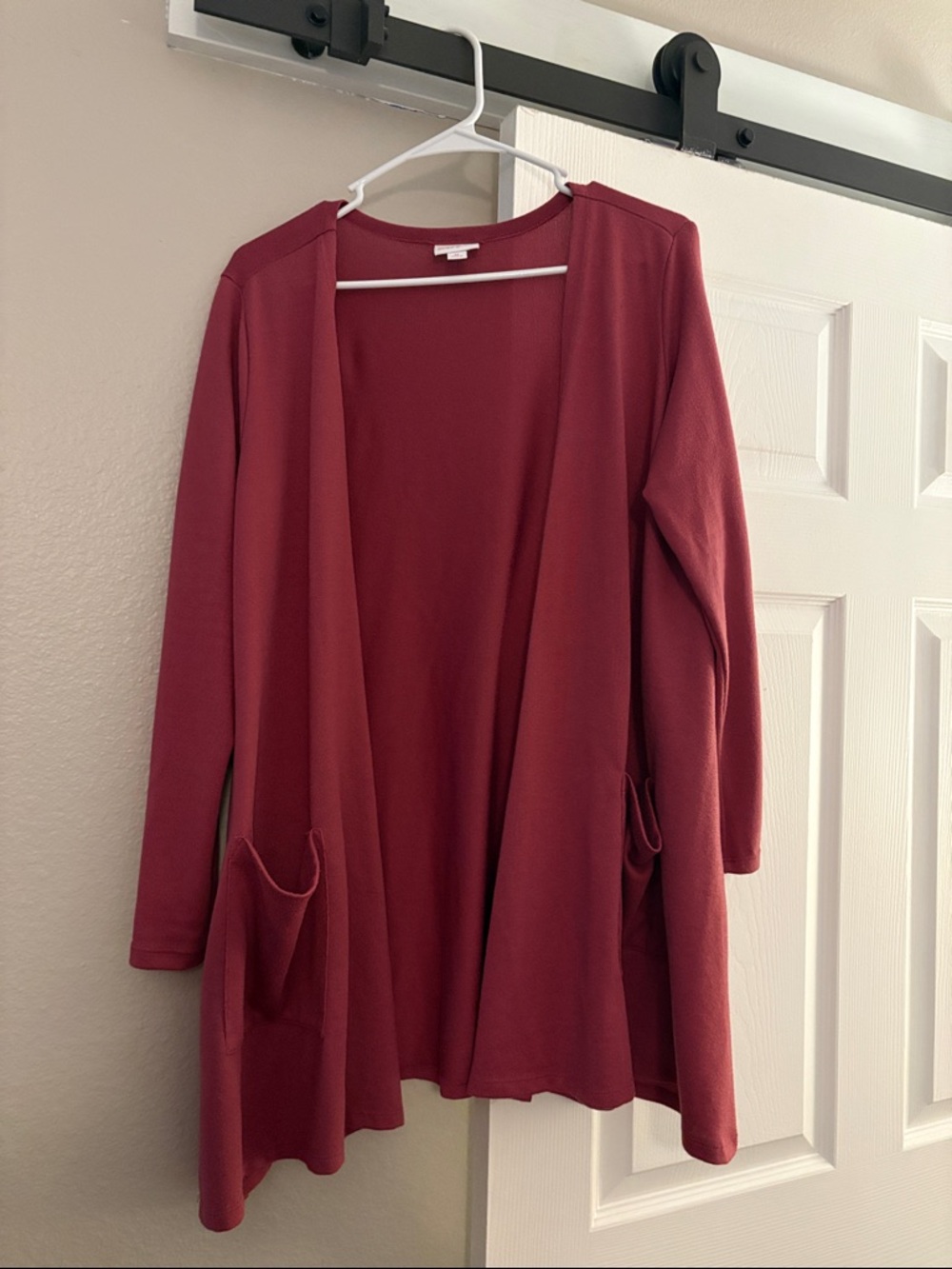 LuLaRoe Caroline Open-Front Cardigan in Mauve/ Burgundy - Size M (runs big)